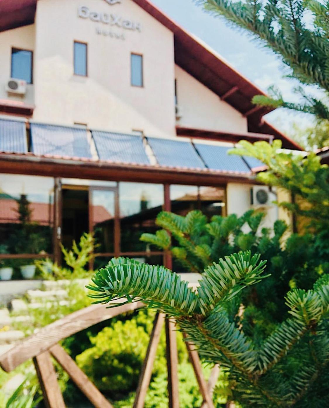 Tian-Shan Hotel Biszkek Zewnętrze zdjęcie
