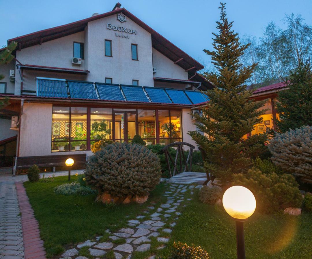 Tian-Shan Hotel Biszkek Zewnętrze zdjęcie